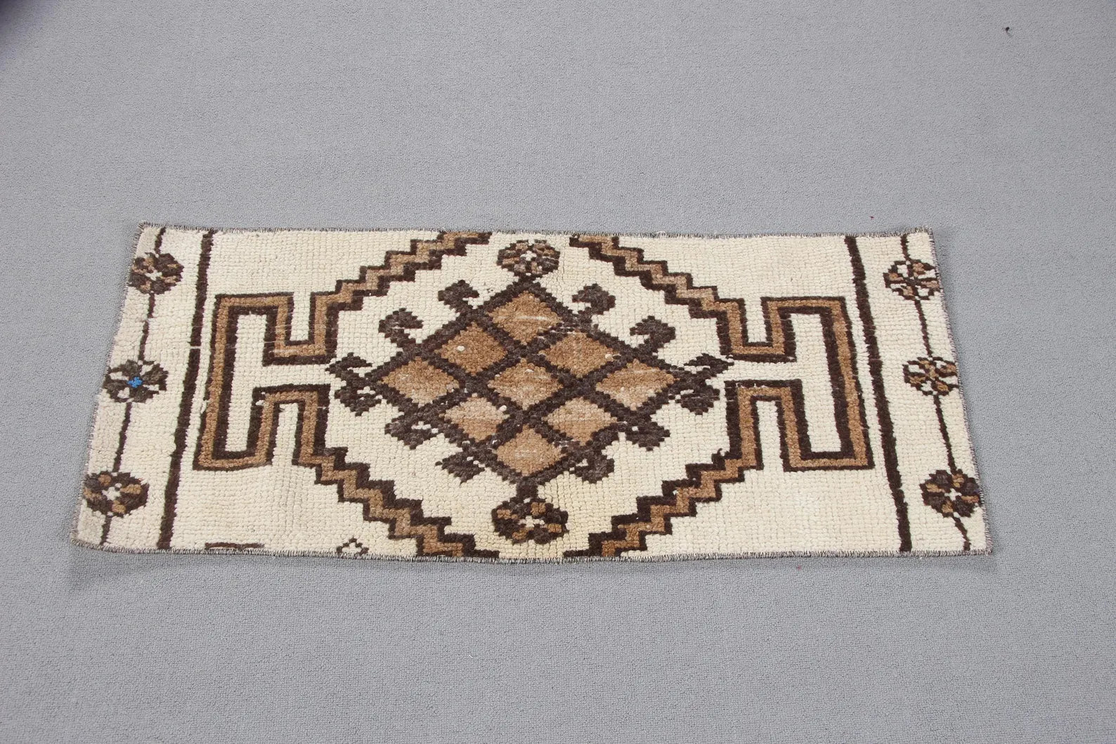 Vintage Turkish Mini Rug 1.5 x 3.4 ft