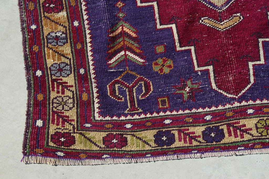 Vintage Turkish Accent Area rug 3.5 x 6.8 ft