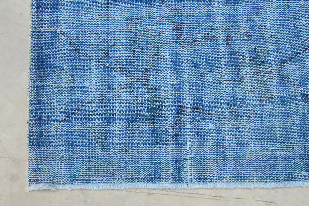 Vintage Turkish Accent Area rug 5.3 x 8.6 ft