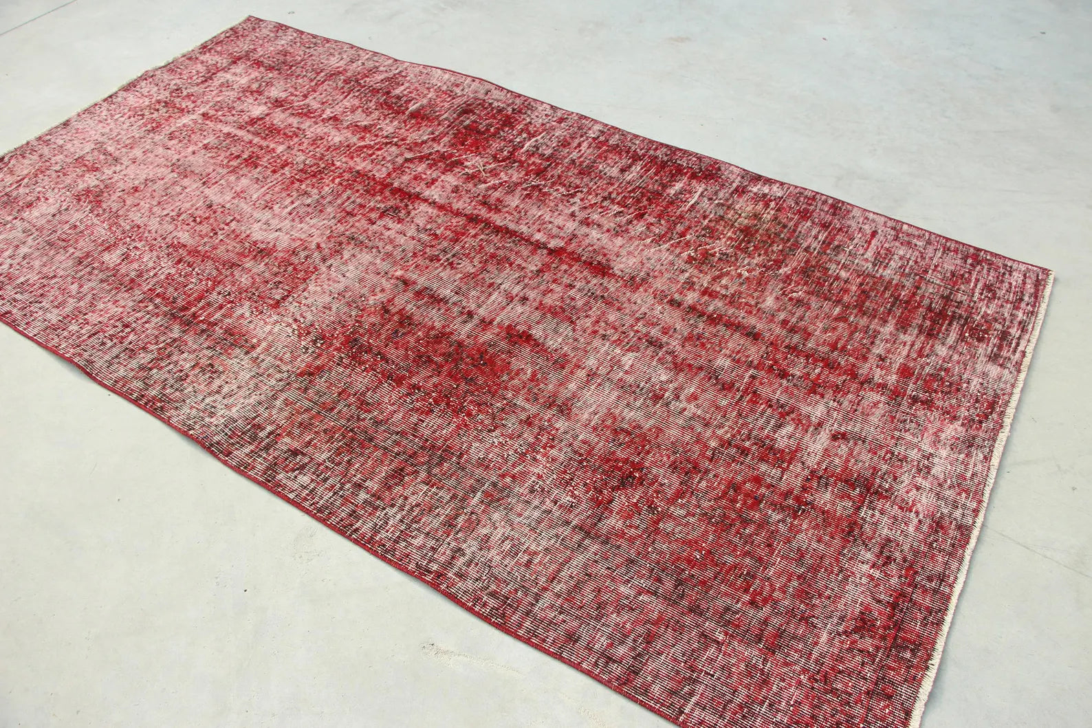 Vintage Turkish Accent Area rug 4.5 x 8.3 ft