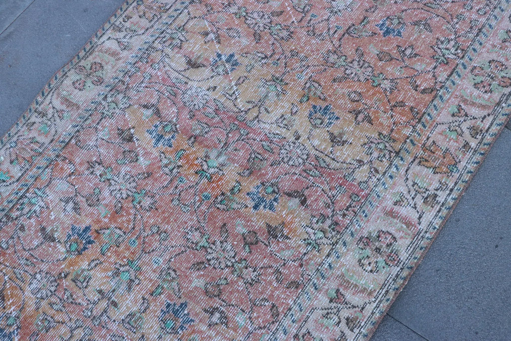 Vintage Turkish Accent Area rug 3.4 x 6.8 ft