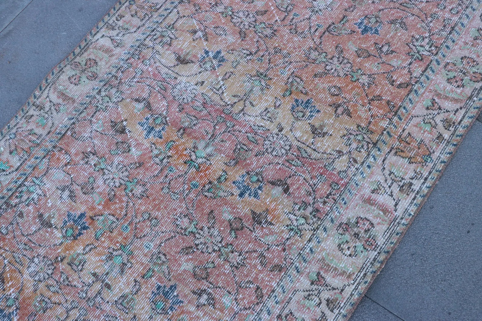 Vintage Turkish Accent Area rug 3.4 x 6.8 ft