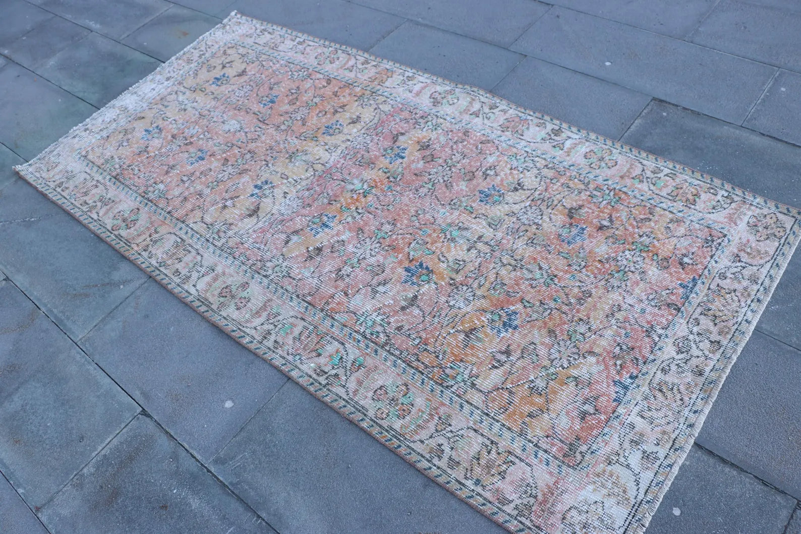 Vintage Turkish Accent Area rug 3.4 x 6.8 ft