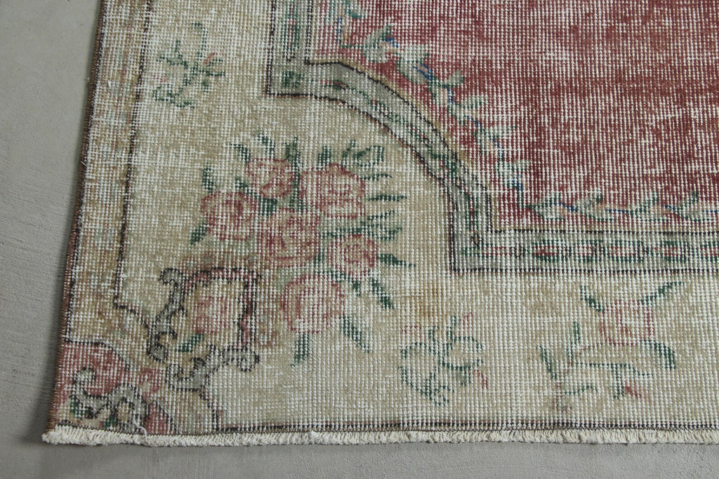 XL Vintage Turkish Accent Area Rug 6.2 x 9.1 ft