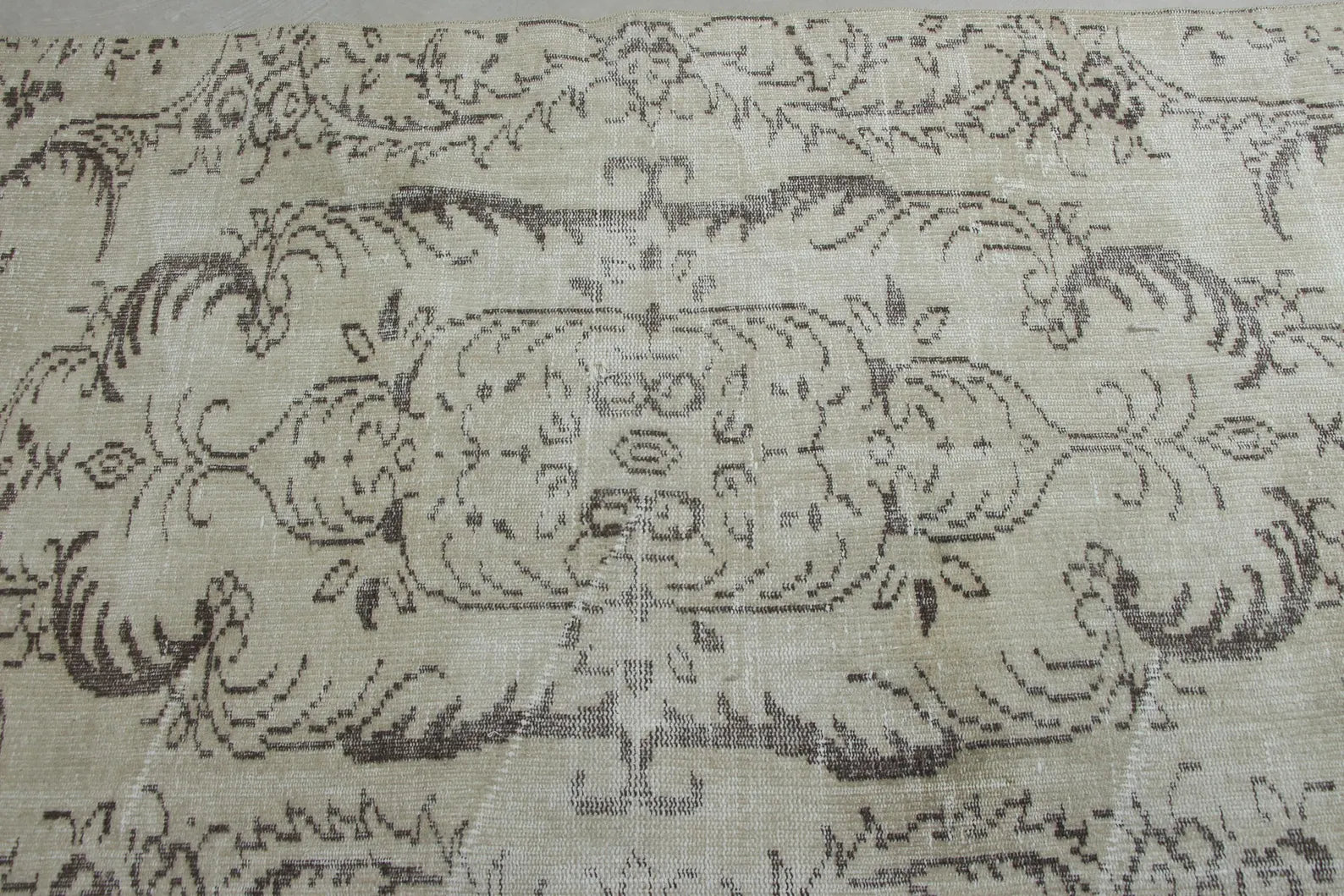 Vintage Turkish Accent Area rug 3.8 x 7.1 ft