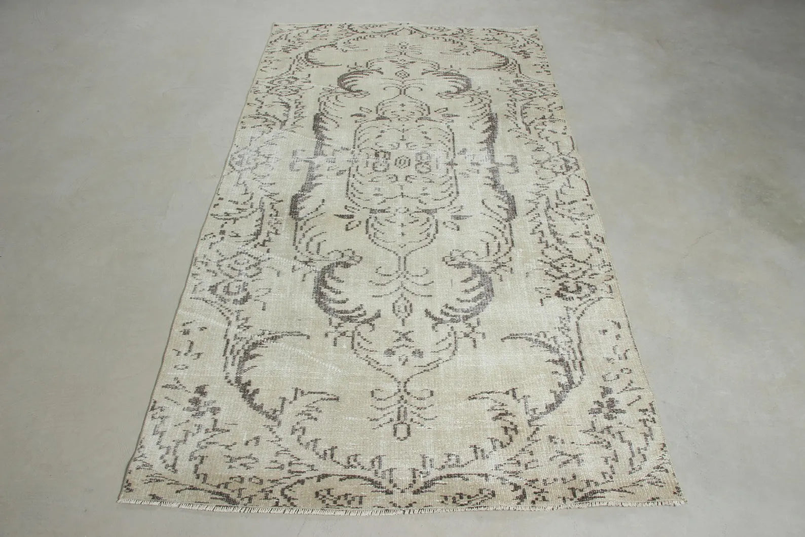 Vintage Turkish Accent Area rug 3.8 x 7.1 ft