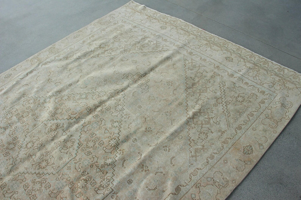 XL Vintage Persian Accent Area Rug 5.9 x 9.6 ft