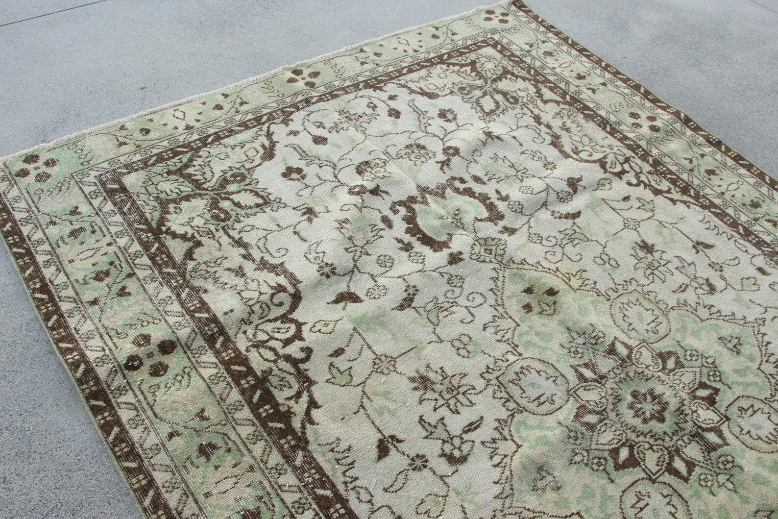 Vintage Turkish Accent Area rug 6.1 x 9.2 ft