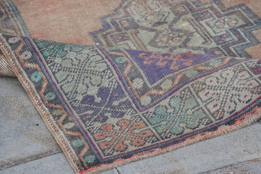 Vintage Turkish Accent Area rug 3.5 x 5.2 ft