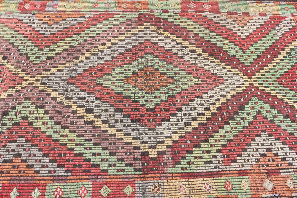 Vintage Turkish Accent Area rug 4.7 x 11.3 ft