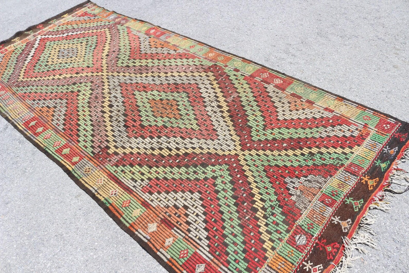 Vintage Turkish Accent Area rug 4.7 x 11.3 ft