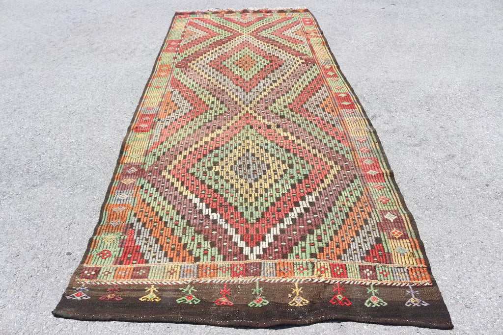 Vintage Turkish Accent Area rug 4.7 x 11.3 ft