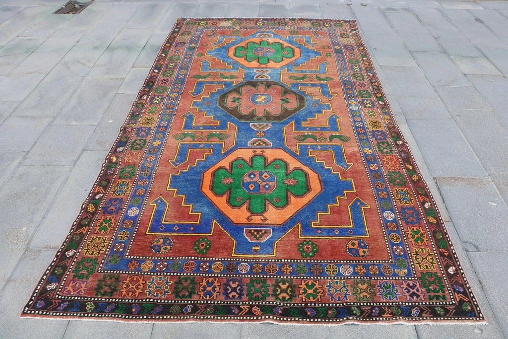 XL Vintage Turkish Accent Area Rug 5.4 x 9.9 ft