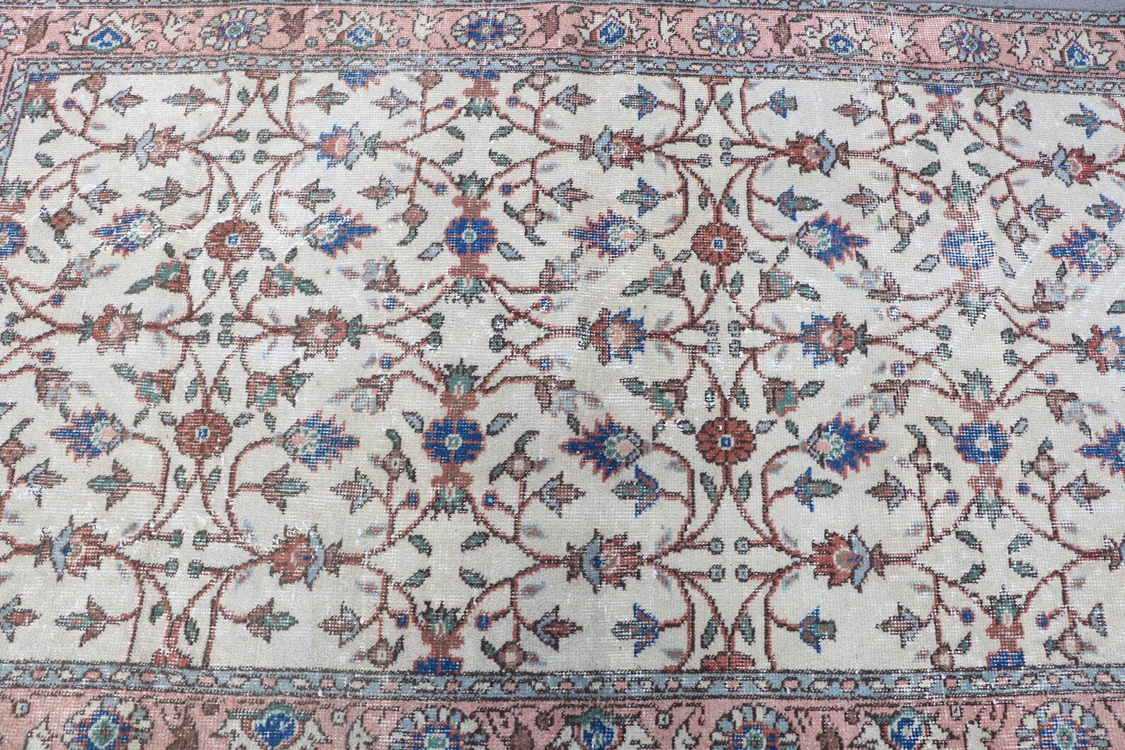 Vintage Turkish Accent Area rug 3.8 x 6.6 ft