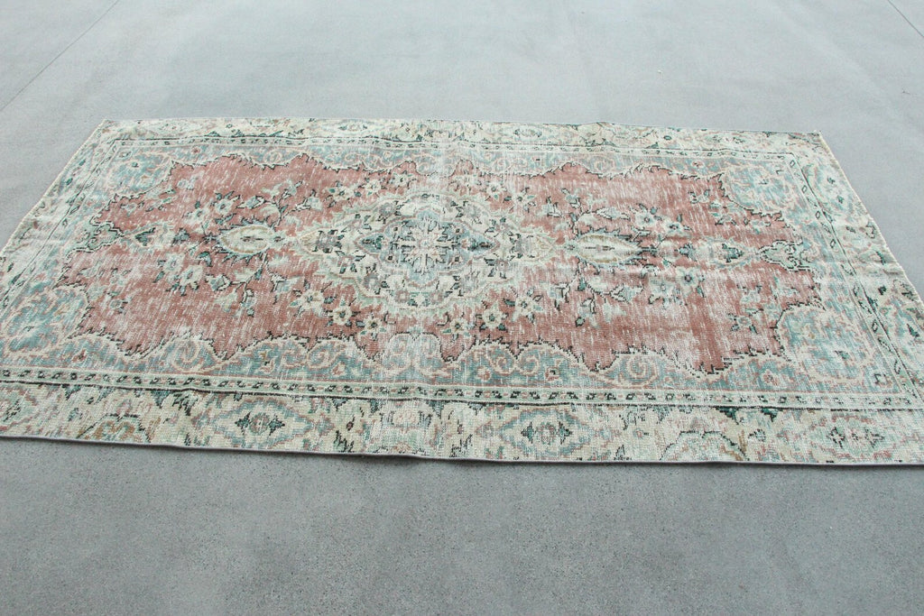 Vintage Turkish Accent Area rug 4.5 x 8.2 ft