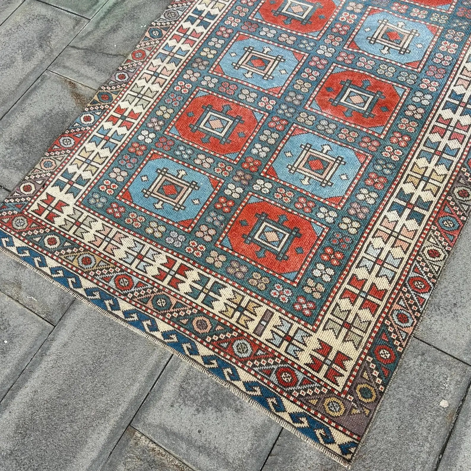 Vintage Turkish Accent Area rug 3.7 x 5.7 ft