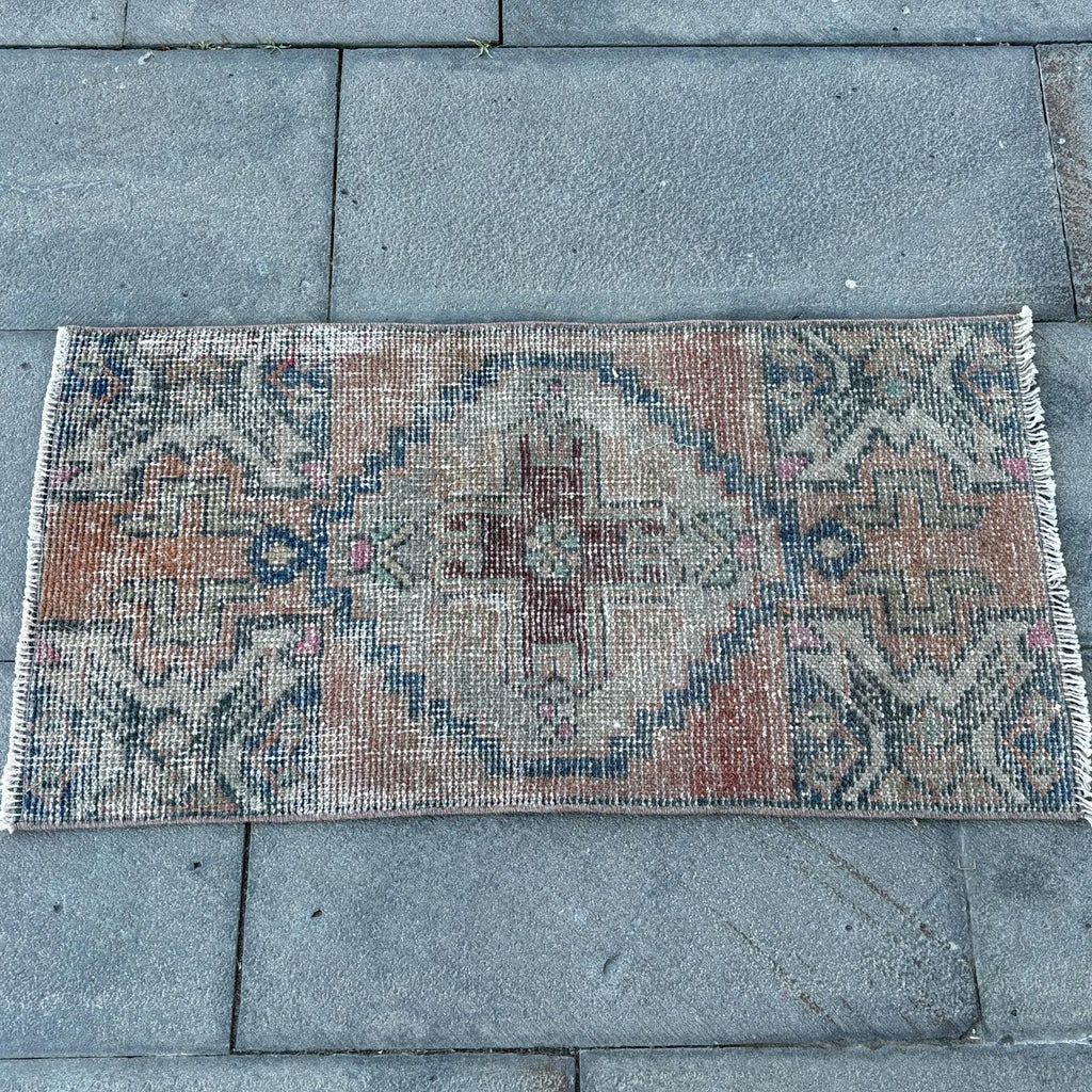Vintage Turkish Mini Rug 1.4 x 2.8 ft