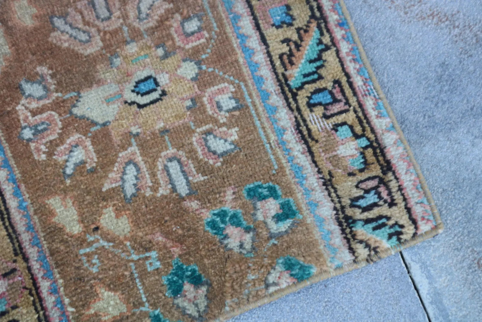 Vintage Turkish Mini Rug 1.6 x 1.6 ft