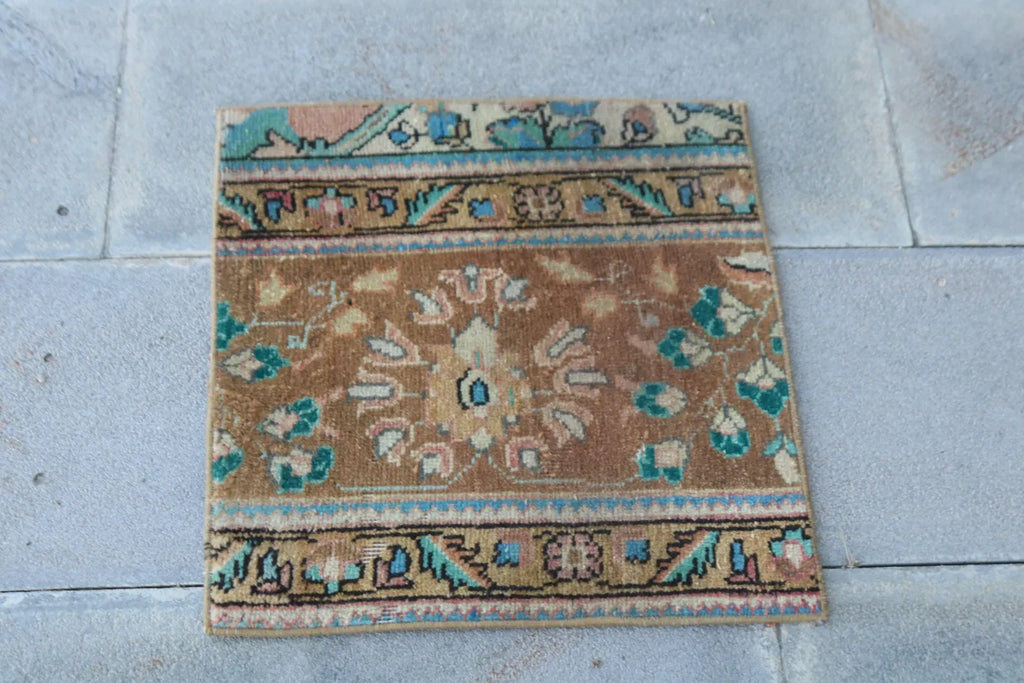 Vintage Turkish Mini Rug 1.6 x 1.6 ft