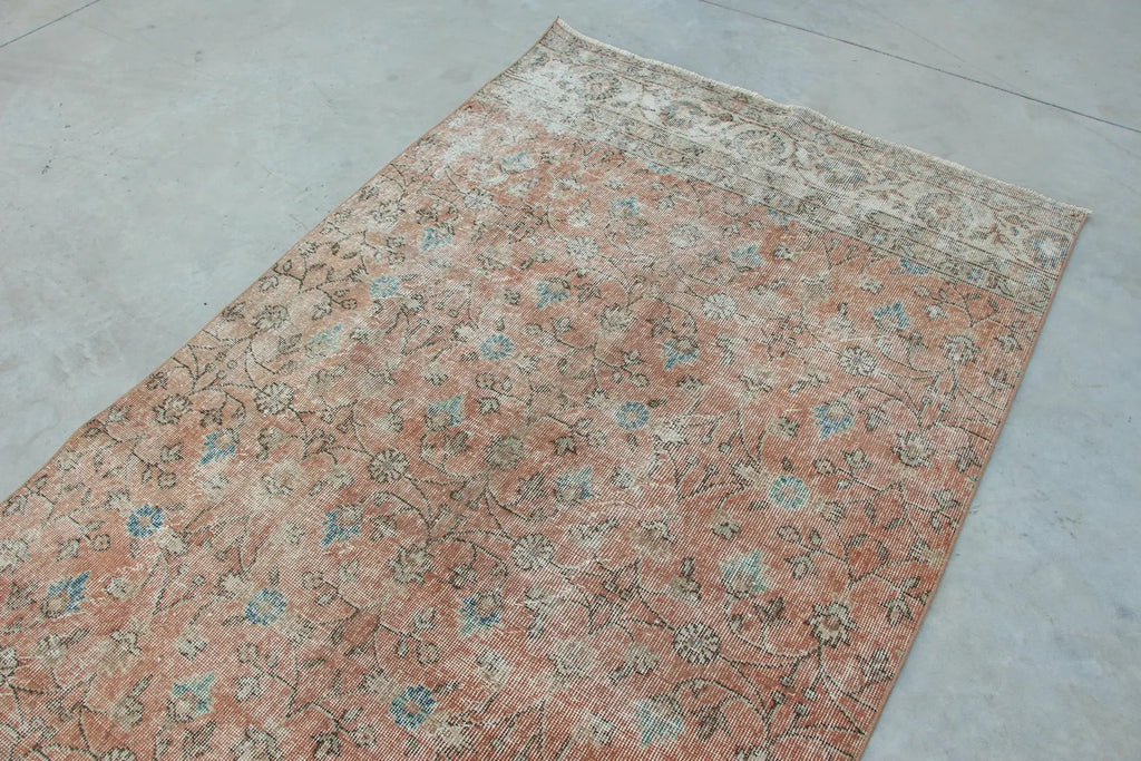 Vintage Turkish Accent Area rug 4.4 x 9.9 ft