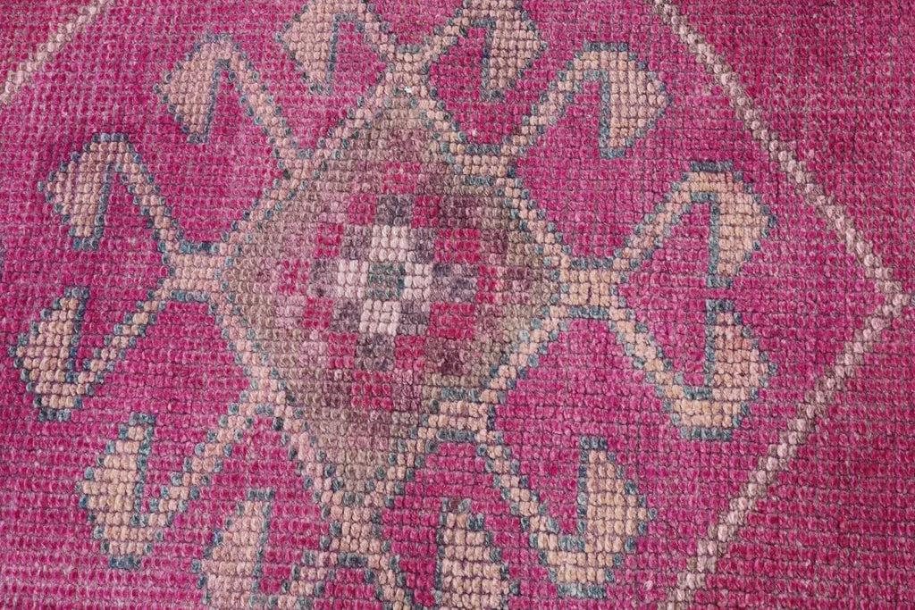 Vintage Turkish Runner Rug 2.8 x 9.4 ft