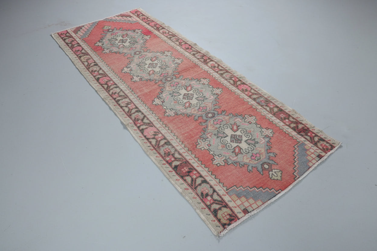 Vintage Turkish Runner Rug 3.2 x 7.5 ft