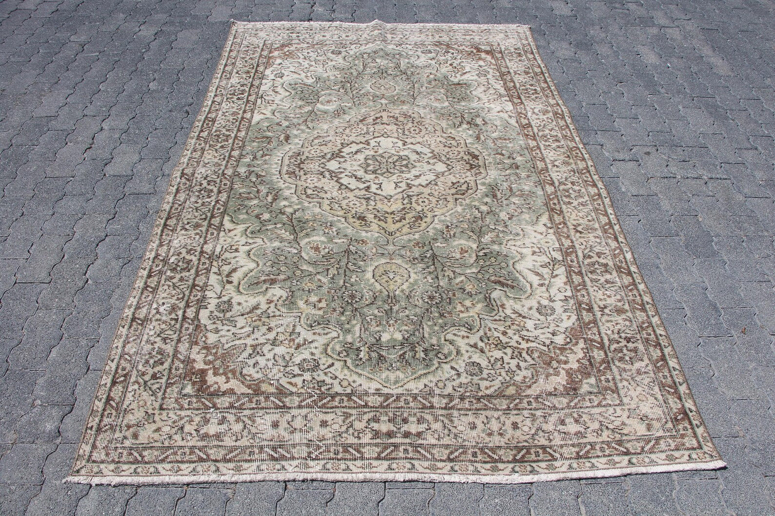 Vintage Turkish Accent Area rug 4.9 x 8 ft