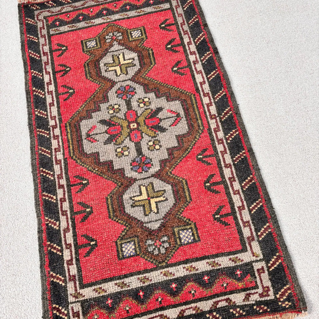 Vintage Turkish Mini Rug 1.8 x 3.2 ft
