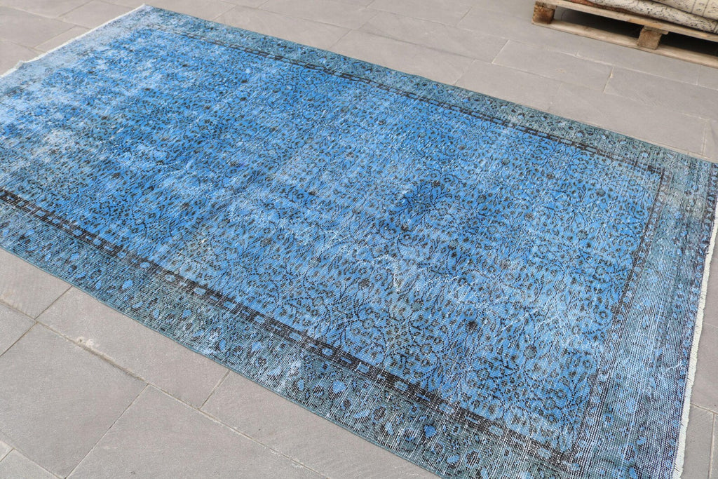 XL Vintage Turkish Accent Area Rug 5.4 x 9.7 ft