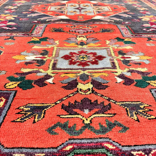 Vintage Persian Accent Area Rug 4.7 x 8.1 ft