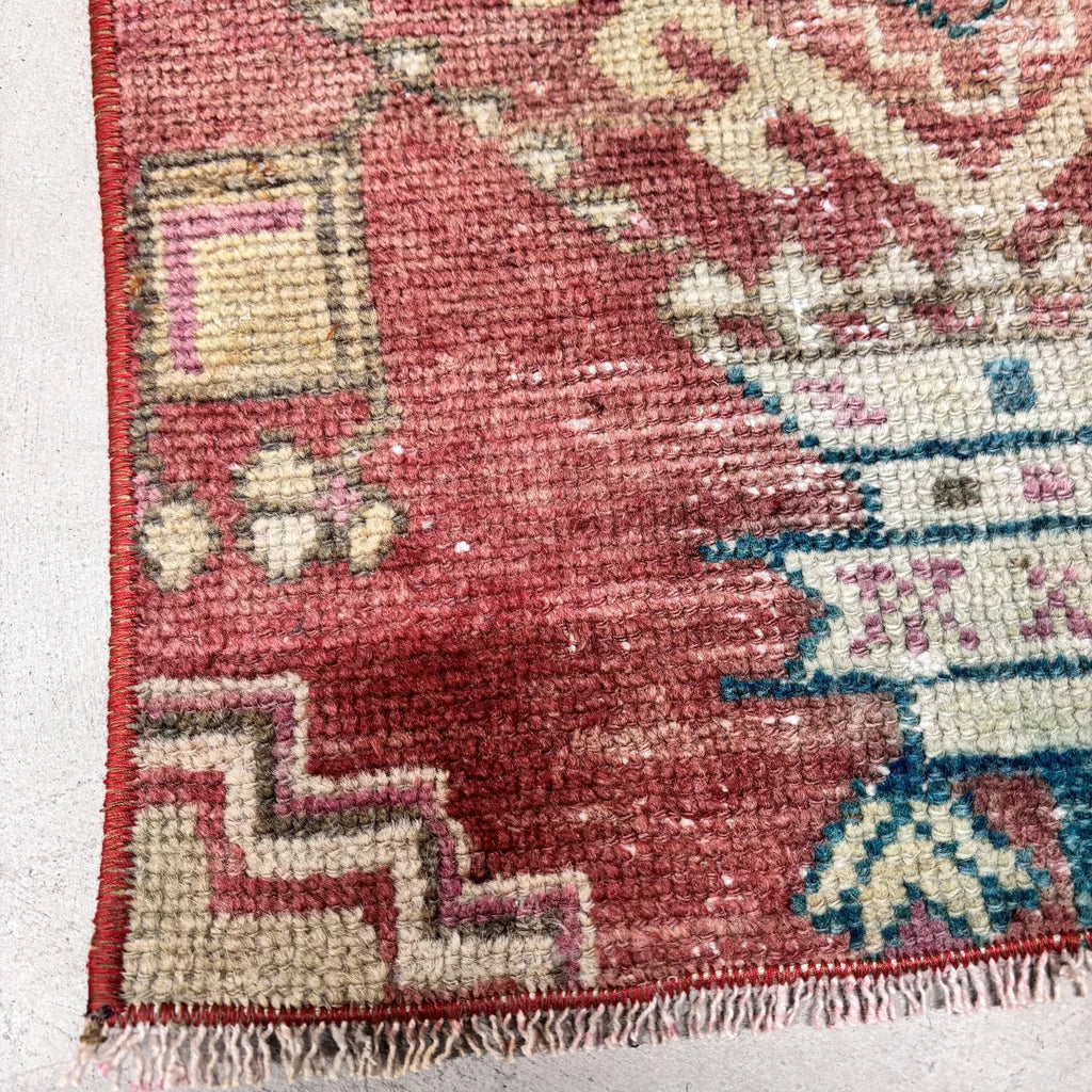 Vintage Turkish Mini Rug 1.5 x 2.7 ft