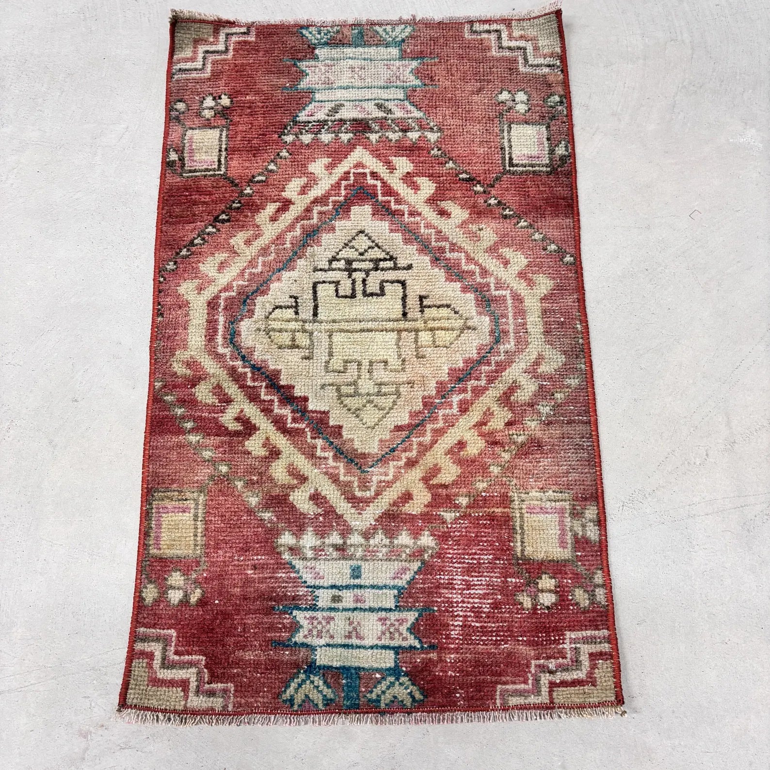 Vintage Turkish Mini Rug 1.5 x 2.7 ft