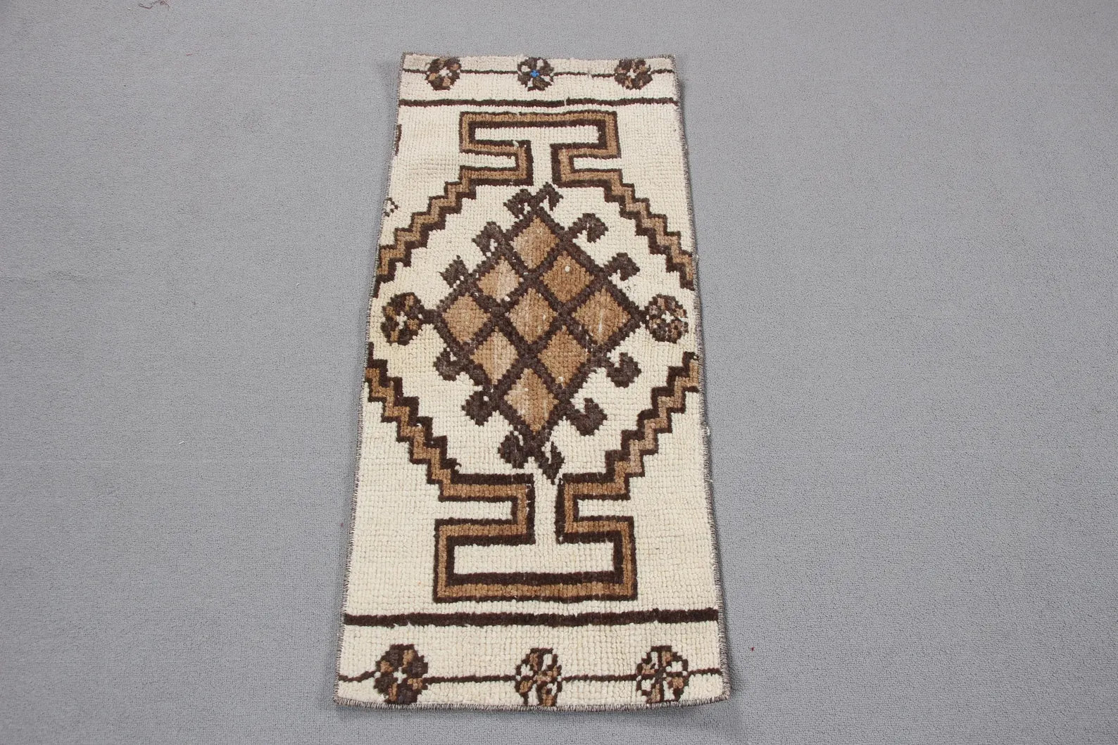 Vintage Turkish Mini Rug 1.5 x 3.4 ft