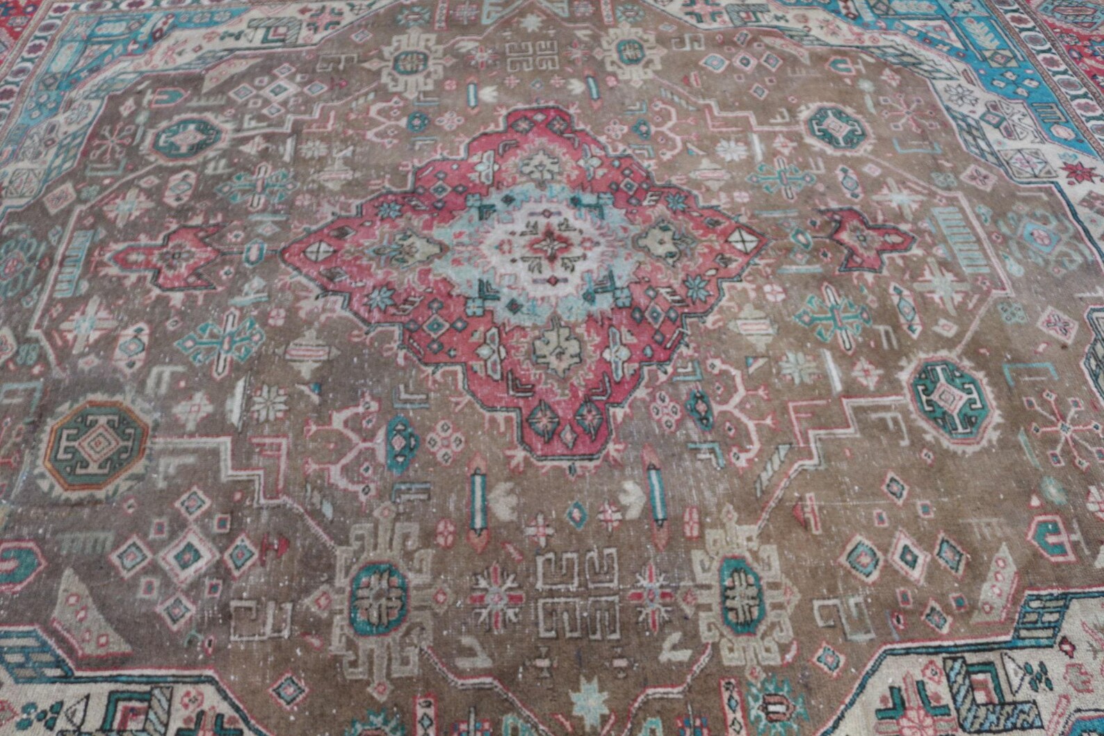 XL Vintage Turkish Accent Area Rug 9.2 x 12.4 ft