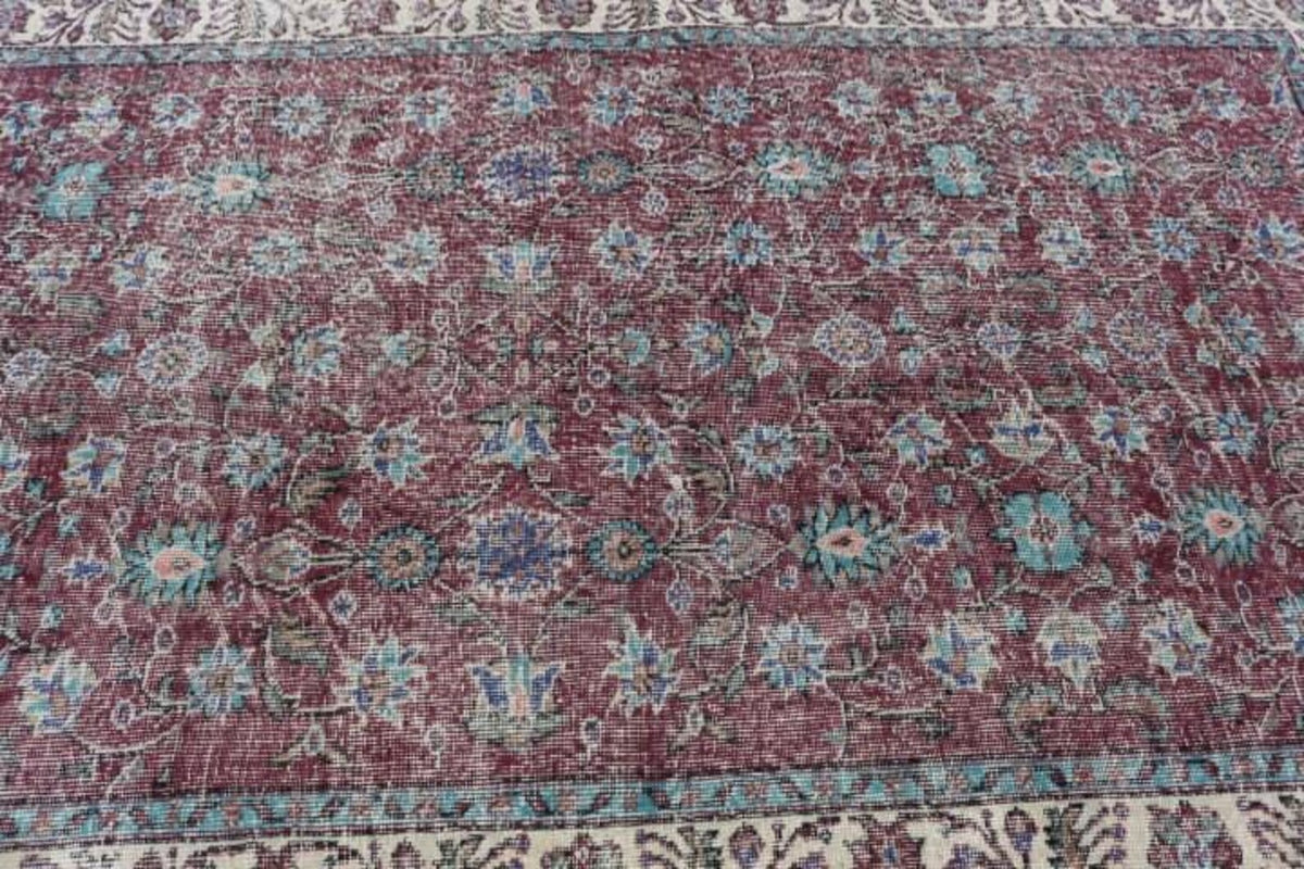 XL Vintage Turkish Accent Area Rug 5.3 x 8.6 ft