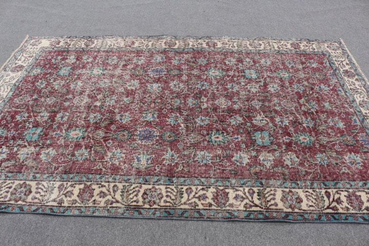 XL Vintage Turkish Accent Area Rug 5.3 x 8.6 ft