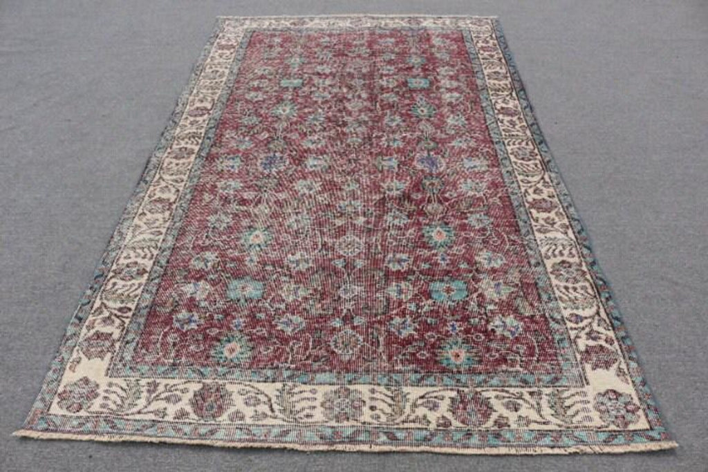 XL Vintage Turkish Accent Area Rug 5.3 x 8.6 ft