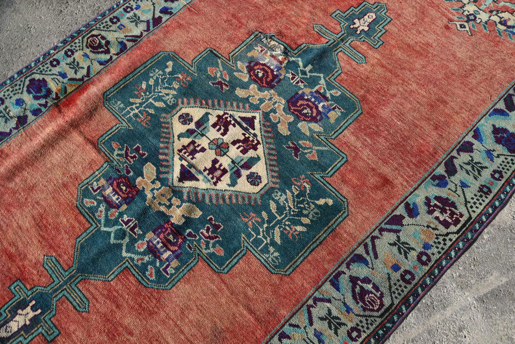 XL Vintage Turkish Accent Area rug 4.8 x 10.3 ft