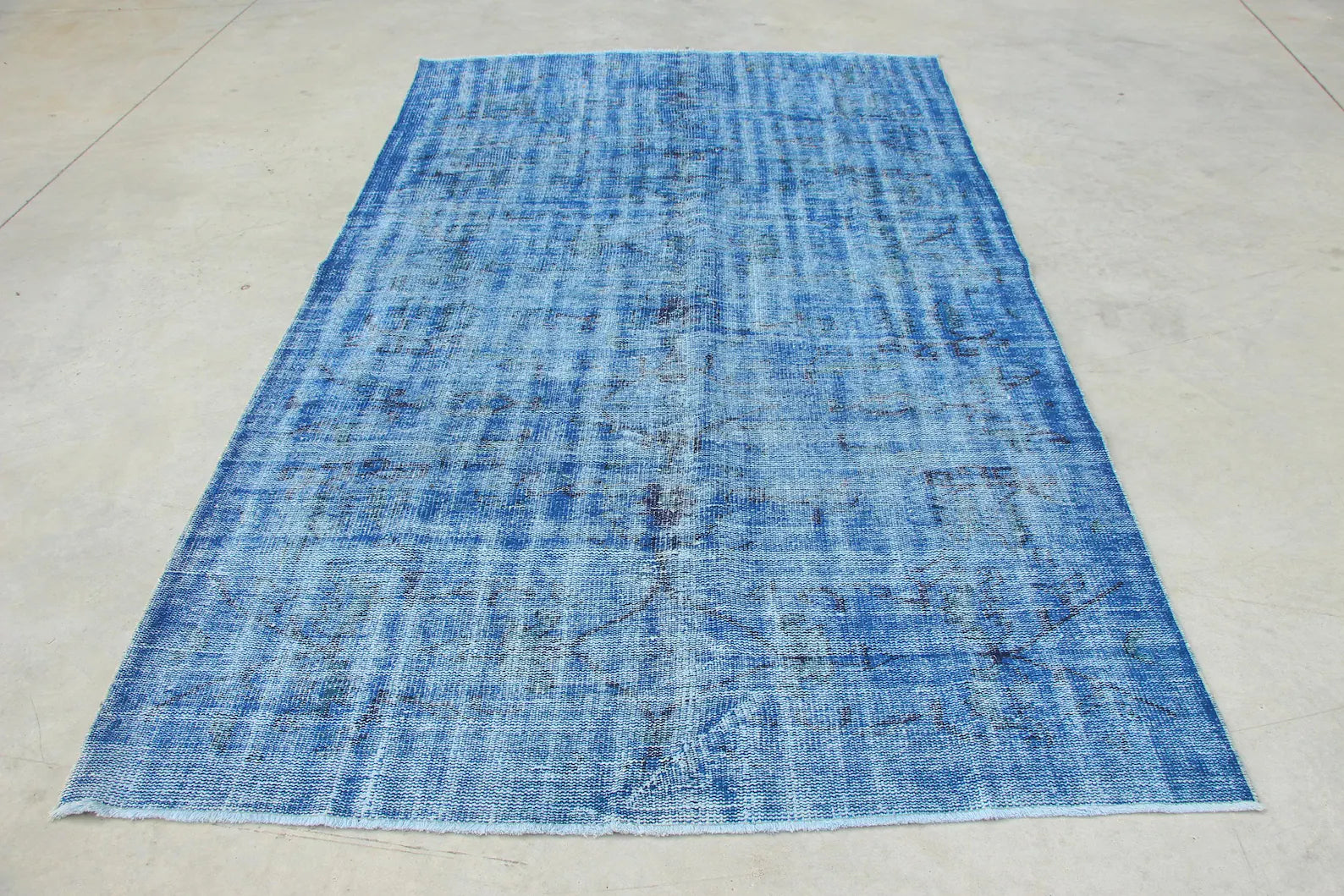 Vintage Turkish Accent Area rug 5.3 x 8.6 ft