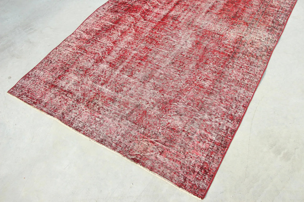 Vintage Turkish Accent Area rug 4.5 x 8.3 ft