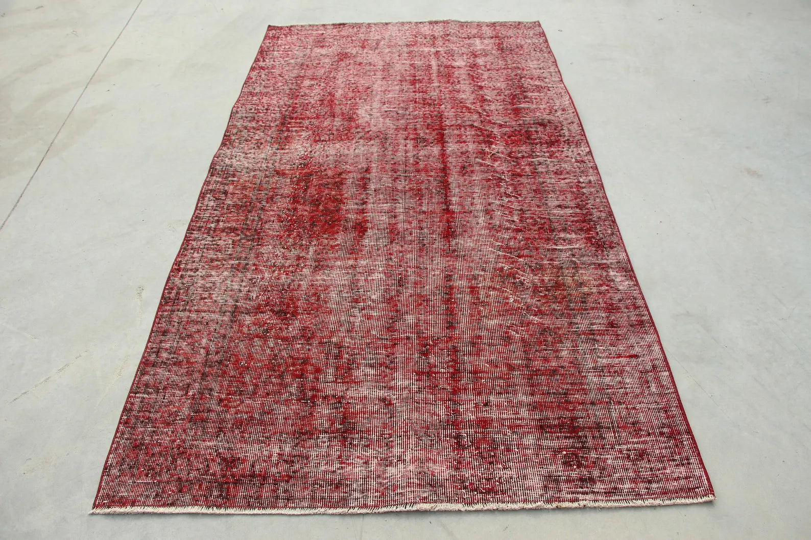 Vintage Turkish Accent Area rug 4.5 x 8.3 ft