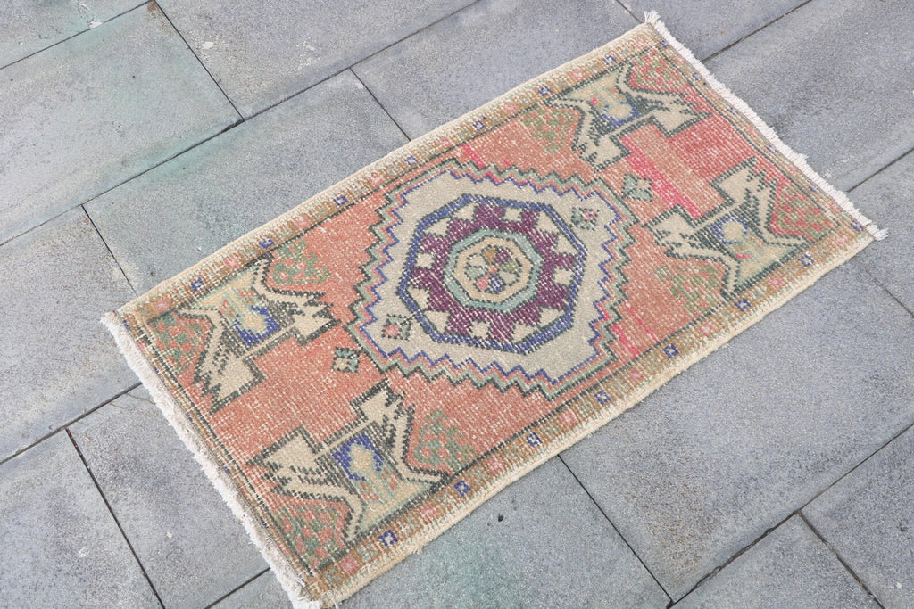 Vintage Turkish Mini Rug 1.6 x 2.9 ft