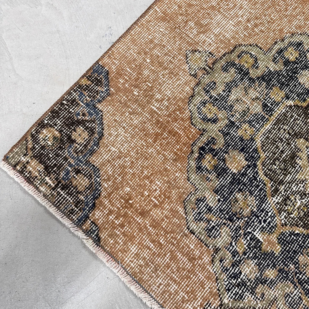 Vintage Turkish Accent Area rug 2.6 x 9.3 ft