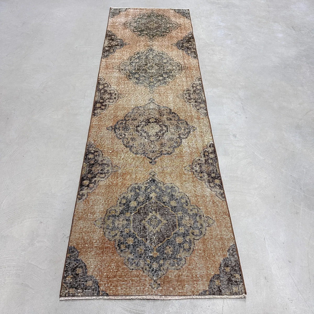 Vintage Turkish Accent Area rug 2.6 x 9.3 ft