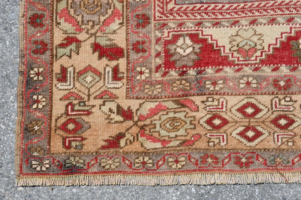 XL Vintage Turkish Accent Area rug 5.2 x 9.1 ft