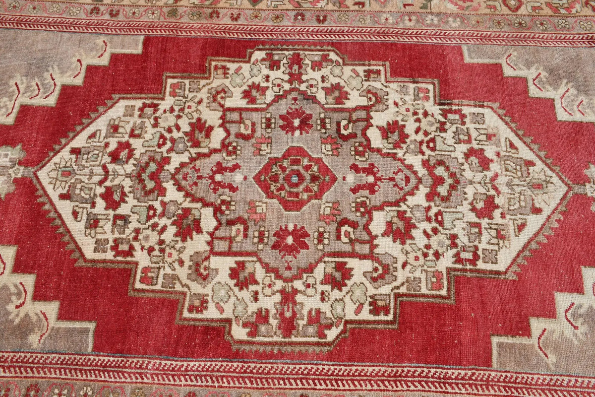 XL Vintage Turkish Accent Area rug 5.2 x 9.1 ft