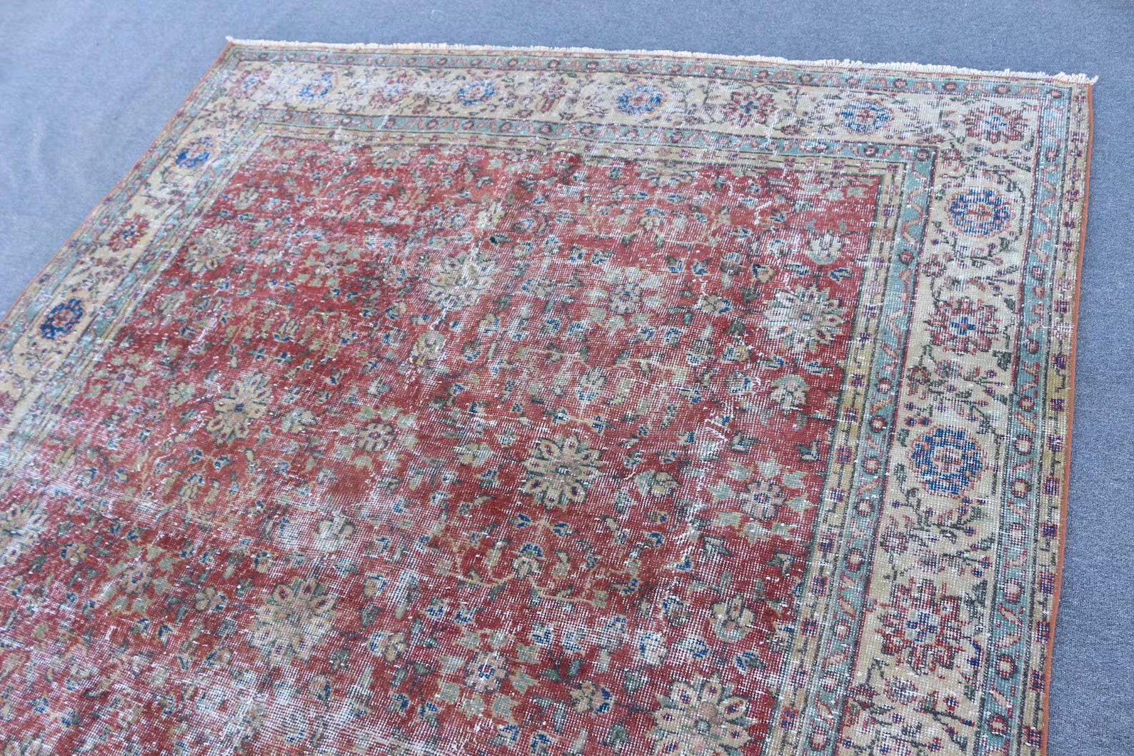 XL Vintage Turkish Accent Area Rug 6.8 x 10.3 ft