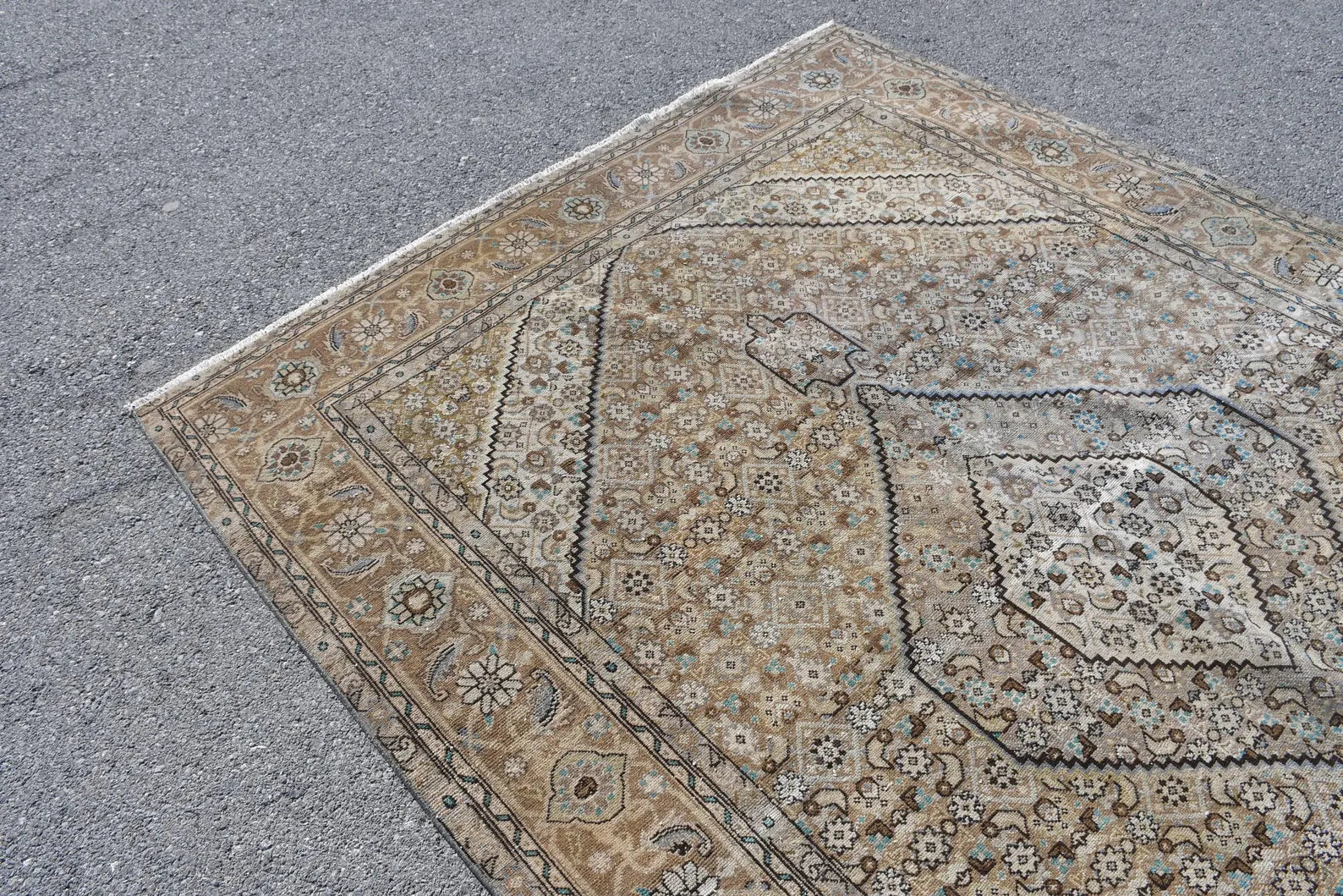 XL Vintage Turkish Accent Area Rug 6.5 x 9.3 ft