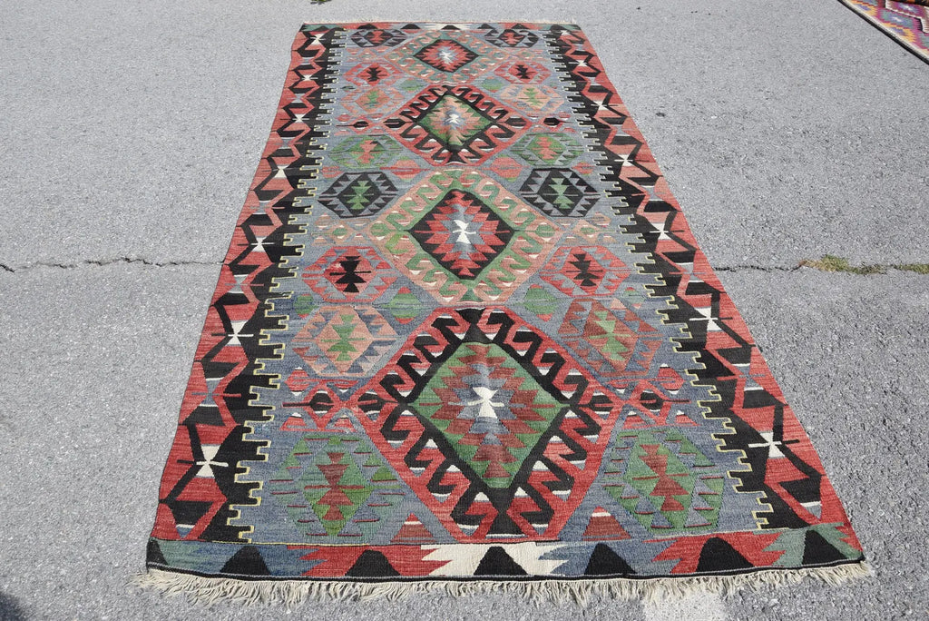 Vintage Turkish Accent Area rug 4.8 x 10 ft