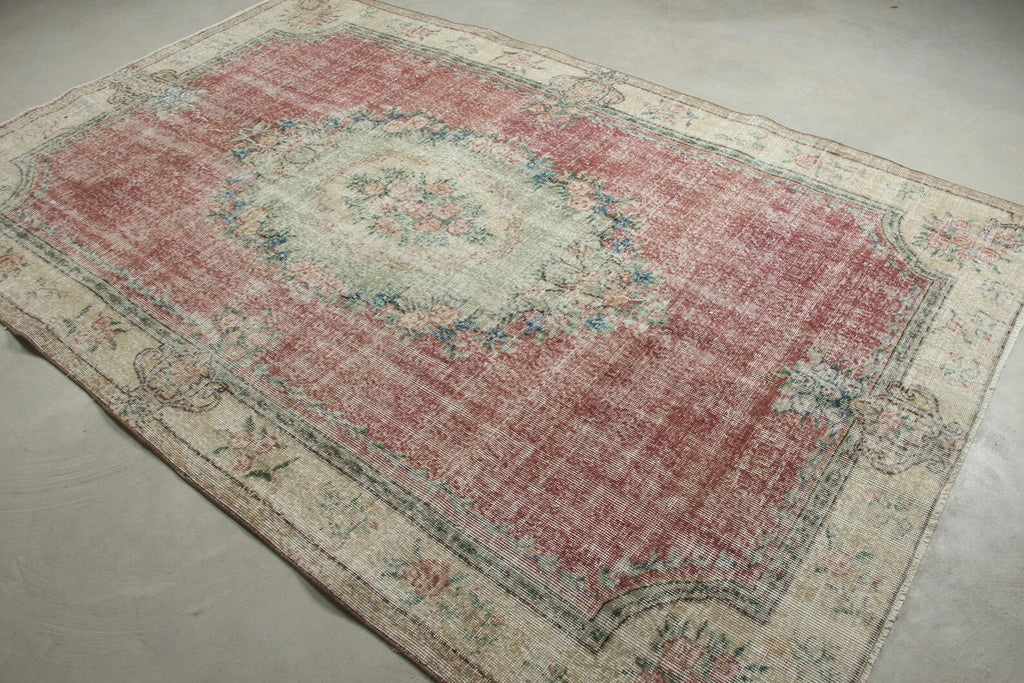 XL Vintage Turkish Accent Area Rug 6.2 x 9.1 ft